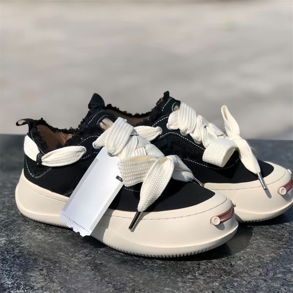 

designer casual shoes men and women lace up canvas shoes versatile color matching breathable couple lazy shoes fashionable and elevated thic