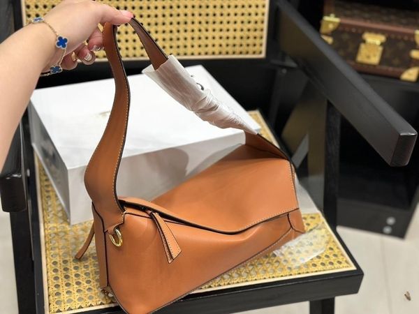 

package 2023 new underarm package splicing package leather small square bag single shoulder bag pillow bag