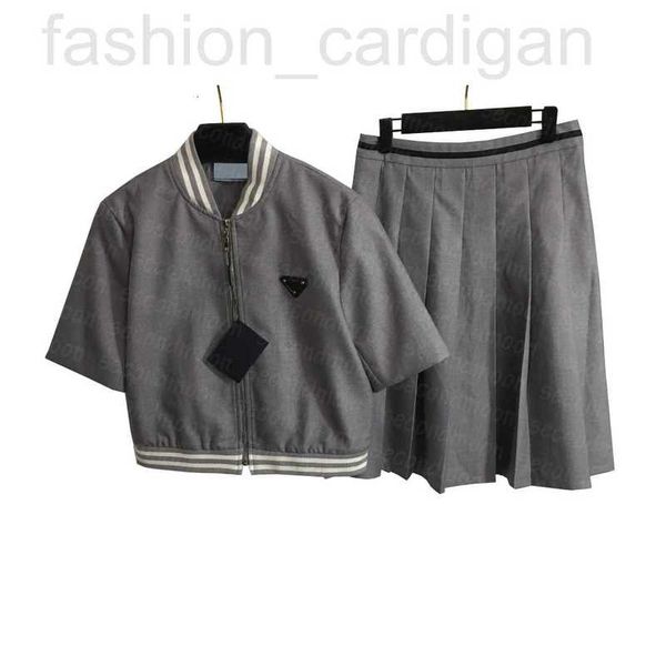 

two piece dress designer women metal badge coat short sleeve zipper pleated skirt summer casual outfit 74kb, White