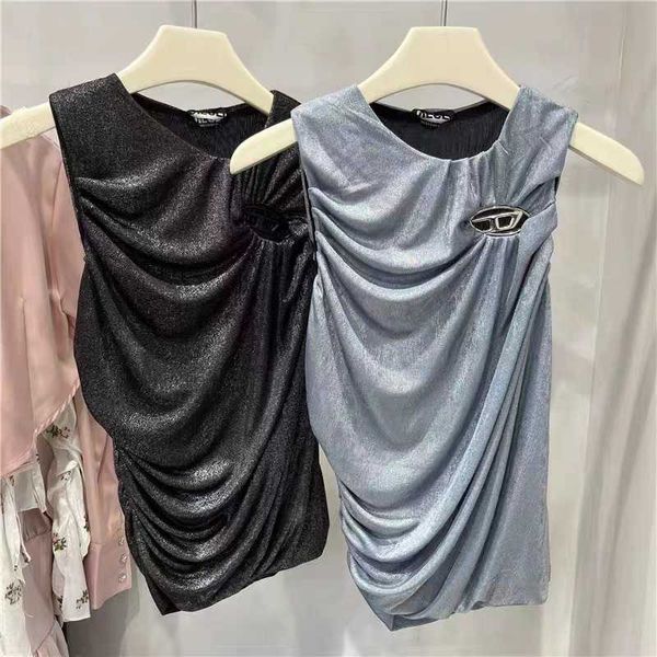 

spicy girl style bright silk hollowed out metal round neck sleeveless 2023 summer new pure desire to show a slim back trend, White