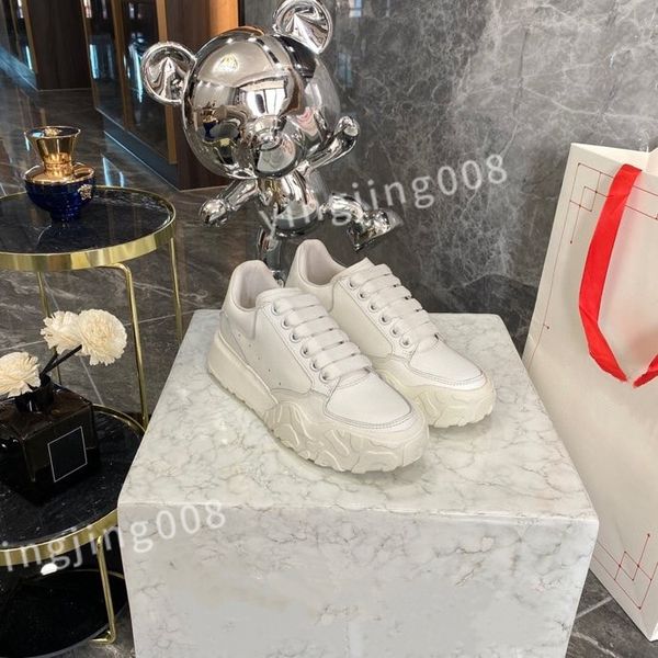 

new luxury designer trainer casual shoes for men womens the four seasons white natural black mens sports classics sneakers xsd230418