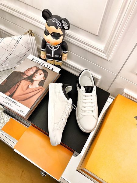 

luxury brand casual shoes genuine leather vintage classic plaid trainer sneakers berry stripe shoes fashion trainer men and 0702, Black