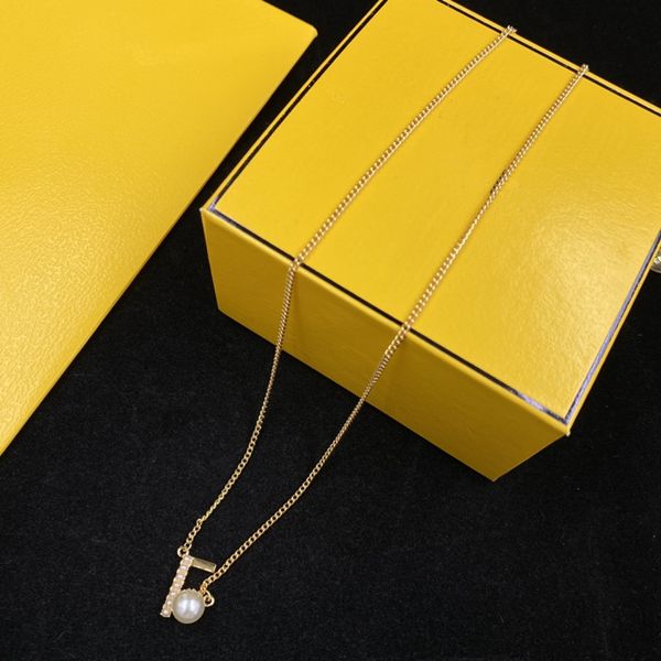 

designer classic luxury f pendant necklaces women 18k gold letter necklace luxury design jewelry colorfast hypoallergenic, Silver