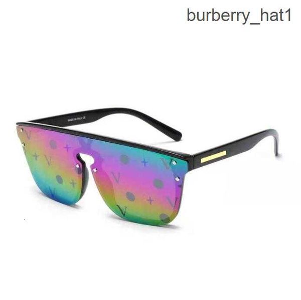 

2023 flower lens sunglasses with letter designer brand sun glasses women men traveling sunglass black grey beach adumbral, White;black