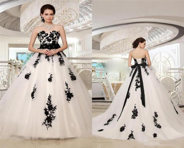 

gothic sweetheart long plus size vintage country wedding gowns modest white and black lace backless customize bridal dresses1139091