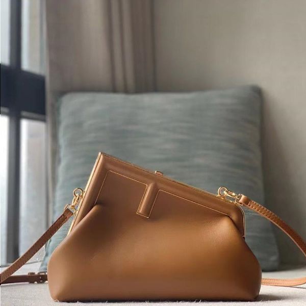 

lm40156v designer shoulder bag genuine leather handbag 26cm luxury crossbody bag delicate knockoff clutch bag with box yf002 kqdst