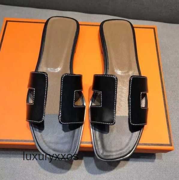 

women oran designer slippers slipper sandal 2023 beach luxury girl leather ladies summer flat shoes fashion h letter tr9x