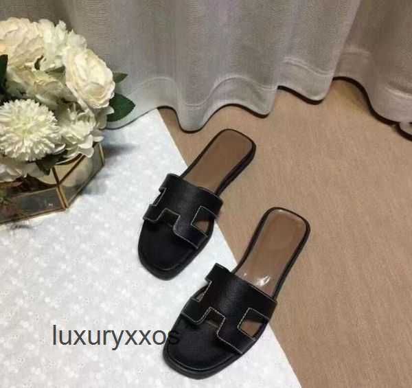 

pattern designer oran sandal slipper womens 2023 lichee girl summer flat bottom h letter flip slippers flops luxury solid outdoor 8x3i