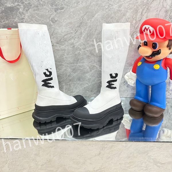 

new fashion casual shoe boot men women design winter warm leather thick soled sock boots sports runners sneakers xsd221120, Black