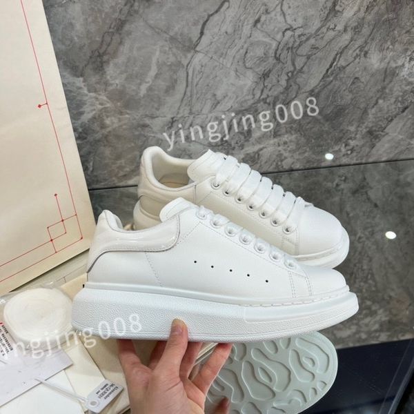 

2023 luxurys designer men's fashion training shoes women's four seasons youth shoes fashion travel little white shoes couple shoes, Black