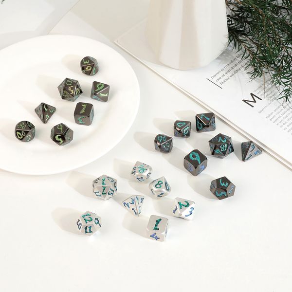 

wholesale polyhedral loose gemstones dice 7pcs set dungeons & dragons distinctive metal dice set dnd games customized rpg dice 9 colors 2023, Black