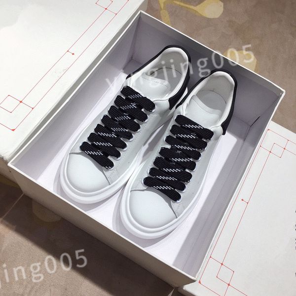 

2023 new luxury out of office white shoe designer women sneakers mixed color lace up flat casual men spring autumn walking shoes size 35-45, Black