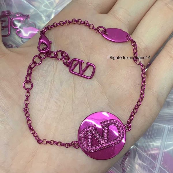 

designer charm bracelets letter v jewelry luxury for lady women brand pearl metal gold bracelet valentinoly day gift jeweler 7811, Golden;silver