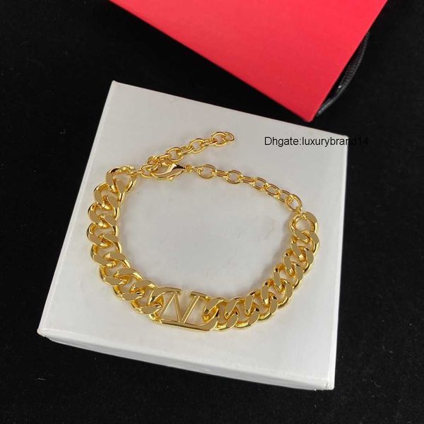 

designer bracelet letter v jewelry necklace luxury women fashion jewelry pearl metal valentinoly day gift dre, Golden;silver