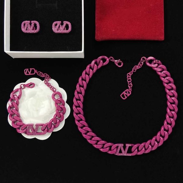 

women earring designer necklace fashion valentinoly bracelet jewelry high luxury letters stud v earring wedding set jewelry ah4g, Black