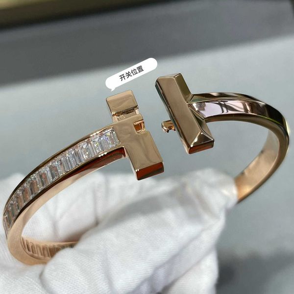 

counter quality v-gold material new cnc precision carving tiffay wide square diamond bracelet high grade double female with logo ftuv, Black