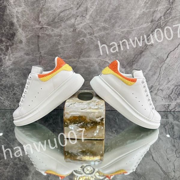 

2023 luxurys leather casual shoe designer loafer sneakers for men and women fashion leather vintage glitter flat shoes xsd221116, Black