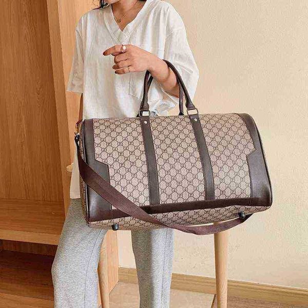 

travel bag fashion business duffle bags luggage large capacity short distance boarding fitness single shoulder messenger handbag 220712