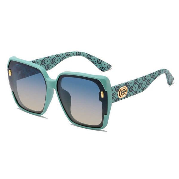 

new square large frame trendy personalized popular on the internet. the same sunglasses for men and women's sunshades, White;black