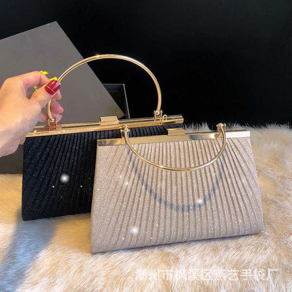 

2022 new simple and versatile women's handbag fashion pleated single shoulder messenger bag hanfu bag dinner bag small square bag