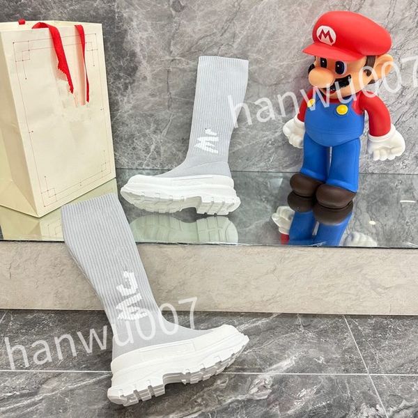

new fashion casual shoes boot men women design winter warm leather thick soled sock boots sports runners sneakers xsd221120, Black