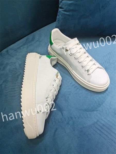 

luxury designer shoes pink men women white black mens trainers outdoor sneakers casual walking jogging shoes dc220516