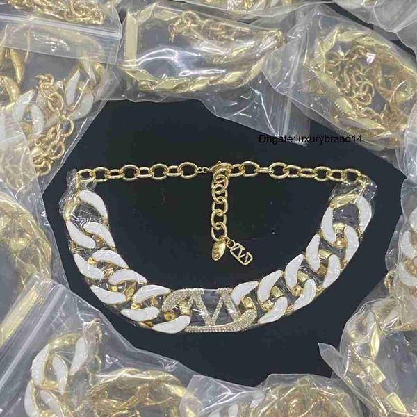 

new luxury designer jewelry pendant necklaces charm love v women luxury pendants lovers valentinoly chain khx2b, Silver