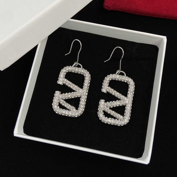 

design classic stud women letter v antique engrave dangle earrings valentinoly girls wedding jewelry ah3h, Golden;silver