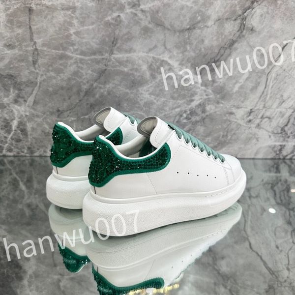 

2023 leather casual shoe designer loafer sneakers for men and women fashion leather vintage glitter flat shoe xsd221117, Black