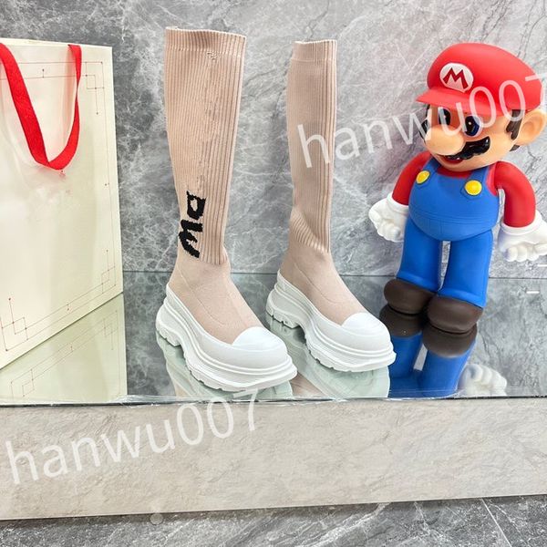

2023 luxury fashion casual shoes boot men women design winter warm leather thick soled sock boots sports runners sneakers xsd221120, Black