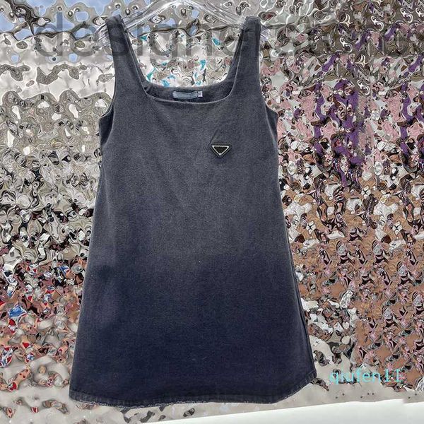 

basic & casual dresses designer 2022-grey denim women dress vintage badge designer skirts personality sleeveless clothing 8gyh 8ciq, Black;gray