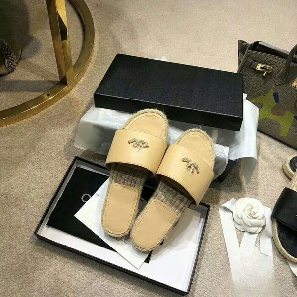 

designer sandals slipper women flat slides flip flops summer outdoor loafers bath shoes chaenles beachwear slippers, Black