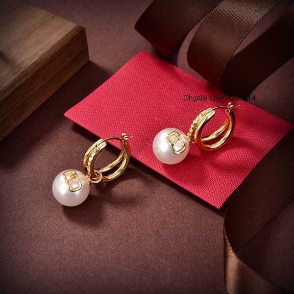 

earrings designer for women stud luxury valentinoly crystal gold double v letter jewelry classic mh1b, Golden;silver