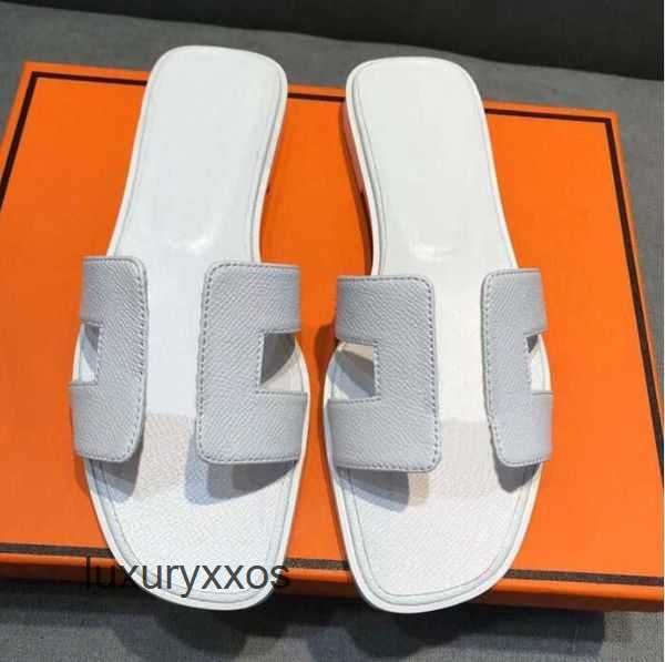 

luxury shoes ladies flat designer beach slipper summer 2023 leather girl fashion slippers women oran sandal h letter 3052