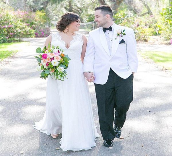 

plus size wedding dresses 2021 spring v neck sleeveless lace chiffon floor length bridal gowns boho beach weddinig bohemian custom1568408, White