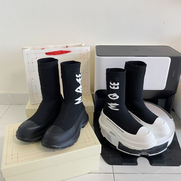 

designer alexander mq knit high boots sock shoes sports trainers sneakers knit shoe graffiti tread slick fashion socks black white 2023 desi
