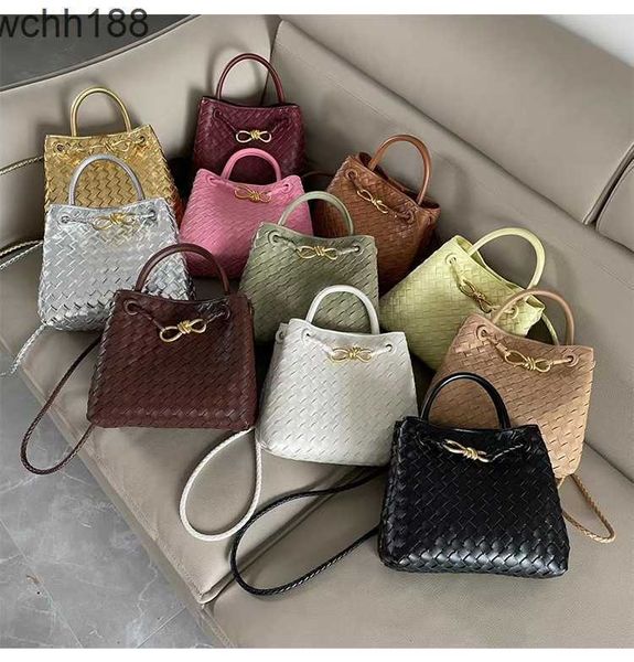 

girl designer andiamo bag 2023 bottegas bags venetas cowhide woven women's handbag french niche design tote real leather