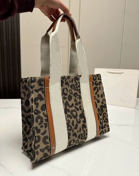 

2023 designer canvas tote bag, vegetable basket fashion beach bag