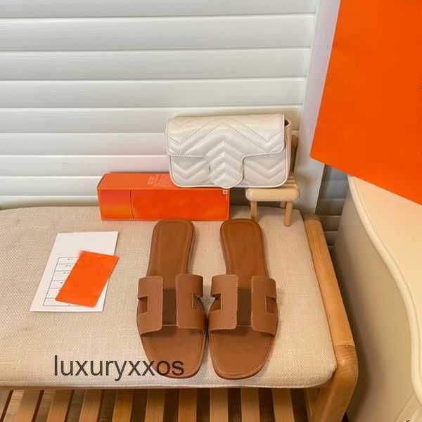 

fashion ladies luxury designer slipper leather 2023 beach girl slippers shoes oran sandal women summer flat h letter 8c6e