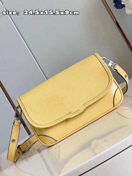 

fw23 women's handbag designer bag crossbody bag shoulder bag original cowhil luxury 1v brand magnetic buckle closed metal hardware logo