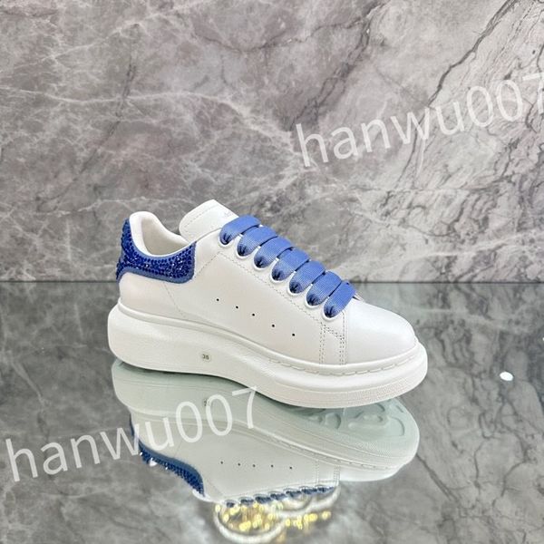 

new luxury leather casual shoe designer loafer sneakers for men and women fashion leather vintage glitter flat shoe xsd221117, Black