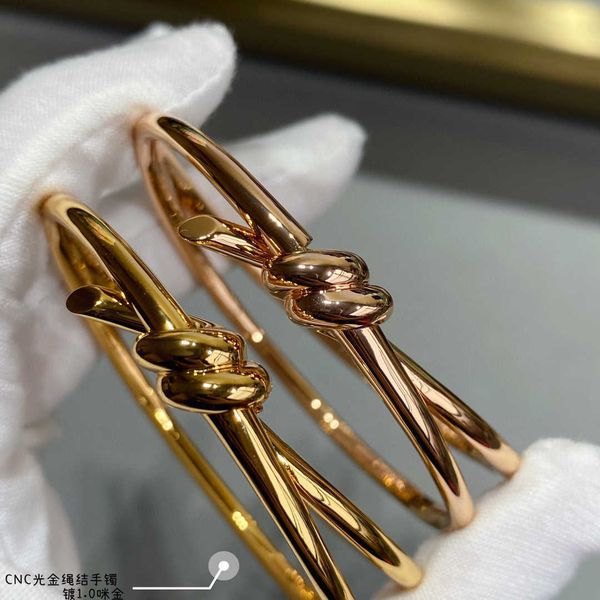 

counter quality v gold second generation cnc carved tiffay knot tnot bracelet female 18k rose thick hand inlaid with valley ailing with logo, Black