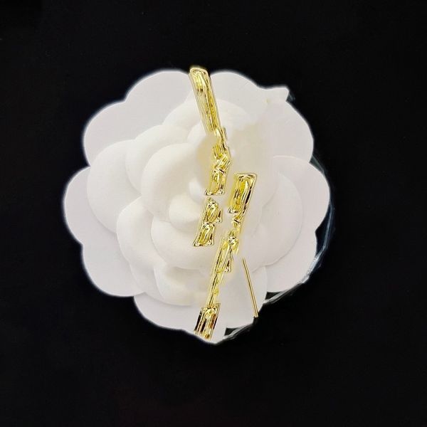 

elegance designer letters brooch women crystal rhinestone pearl broochs temperament simple ladies party jewelry accessories, Gray