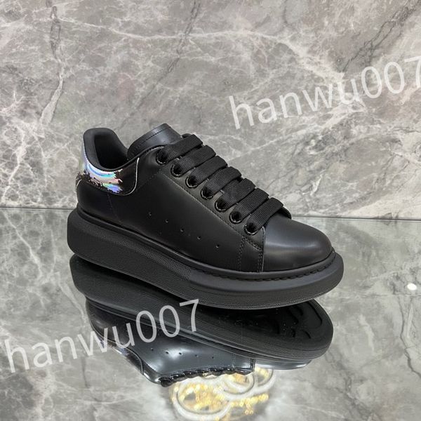 

2023 new luxury designer casual lace up leather color matching board shoes black and white women's sports designer sports xsd221135