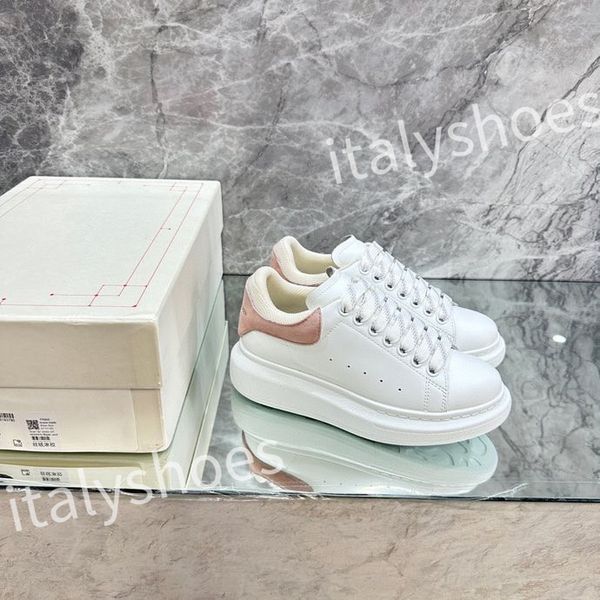 

luxurys brand men women running shoes sports skateboarding ones shoe high white black outdoor trainers sneakers xsd221101