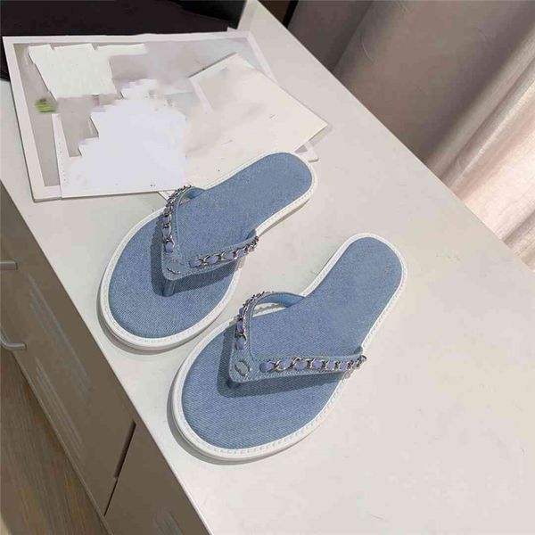 

fashion slippers 2023 channel luxury design summer men's and women's flats thick soled leather rubber lettering logo casual cartoo, Black