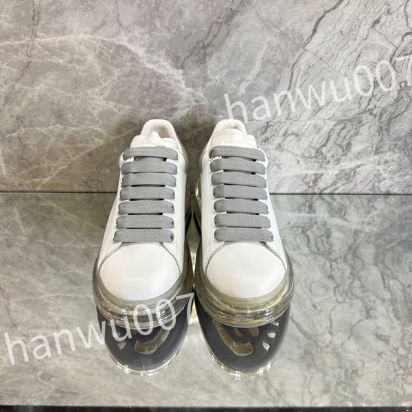 

2023 luxury designer shoes running shoes thick sole small white shoes old dad shoes sole lace up canvas shoes street p style xsd221122, Black
