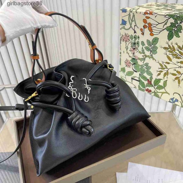 

designer handheld bag loewsbag bags shoulder cool 2023 flamenco girl straddle blessing mini drawstring bucket one women's cu7b