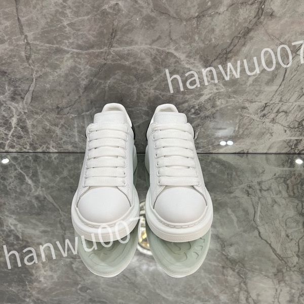

2023 designer casual lace up leather color matching board shoes black and white women's sports designer sports xsd221135