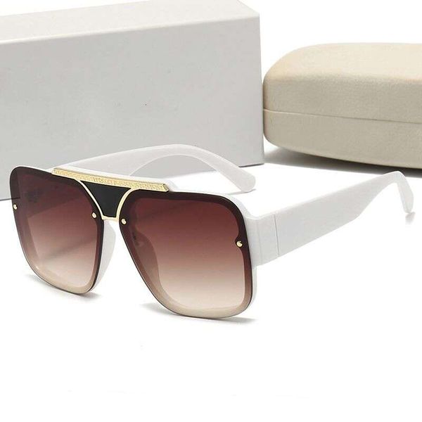 

automatic and versatile leopard print strong light style high-end sun fashion sunglasses 8687, White;black